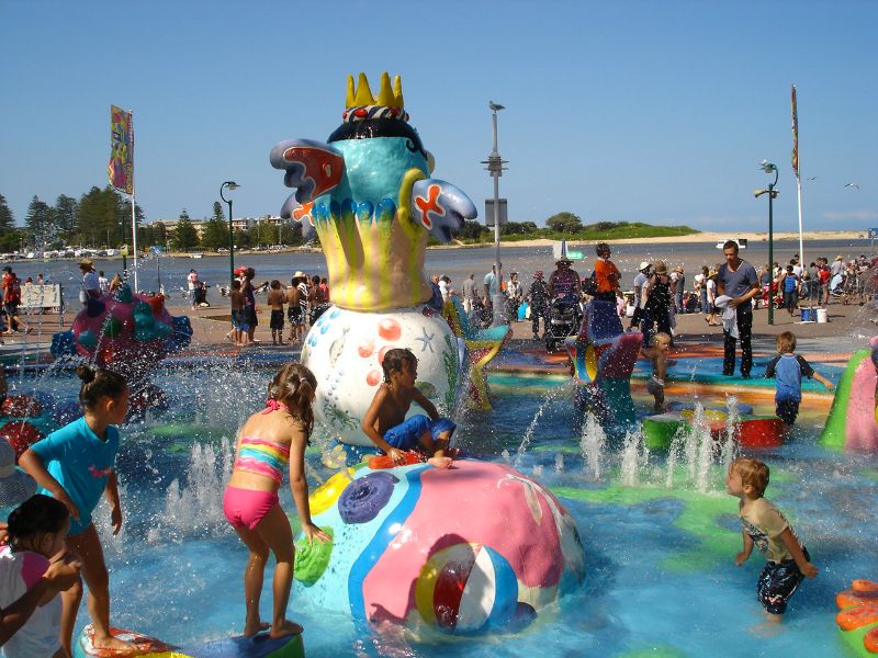 Water garden and kids splash zone